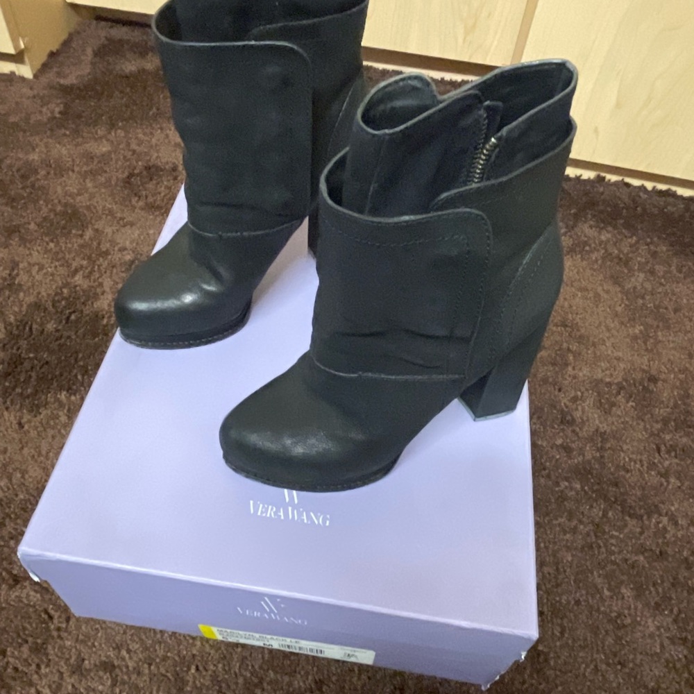Vera Wang Marilyn Boots